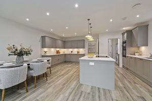 Kitchen Dining- click for photo gallery